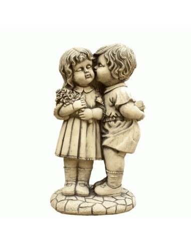 FIGURA RUSTICA NIÑOS BESO