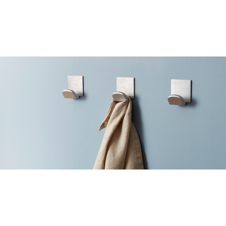 Colgador adhesivo  metal wengue  2ud - Suinplas