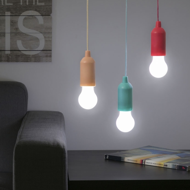 Lampara bombilla portatil c/cordon color surtido - Suinplas